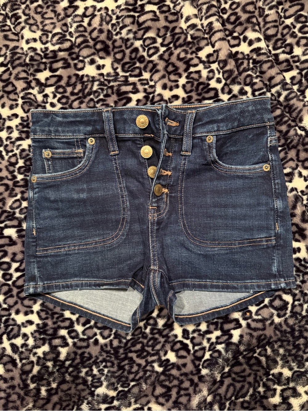 American Eagle high-rise button shorts- 000